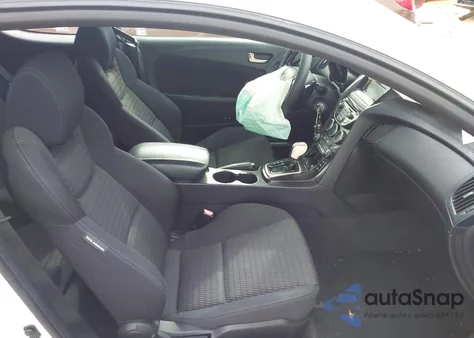 2013 Hyundai Genesis 2.0T z USA, uszkodzony, nr VIN KMHHT6KD5DU091418